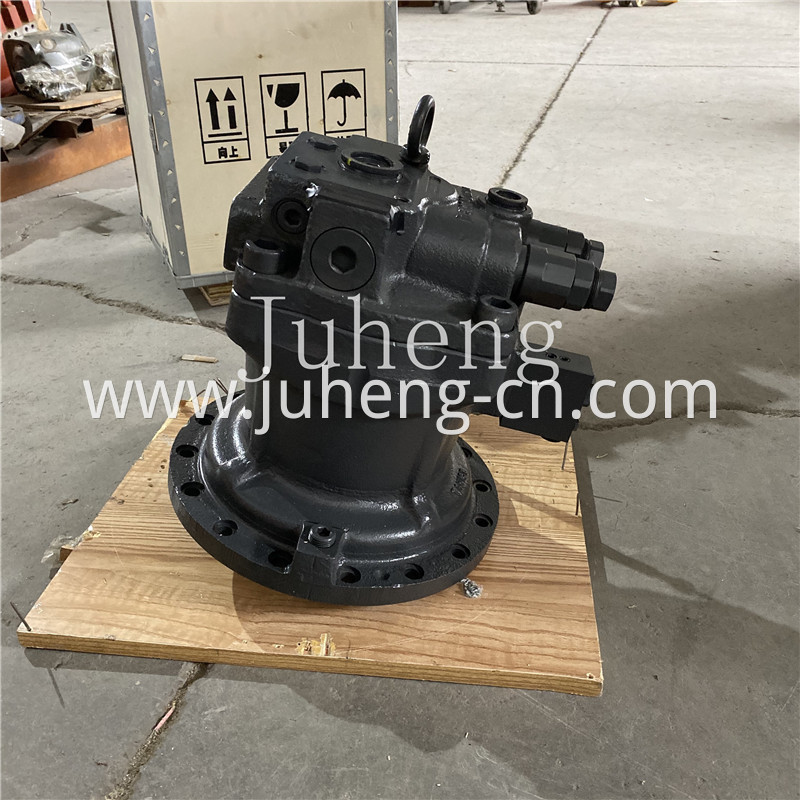 Dx225 Swing Motor 1